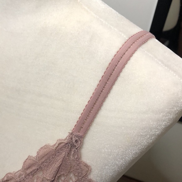 Marilyn Monroe - Dusty Pink Lace Bralette - Picture 3 of 6